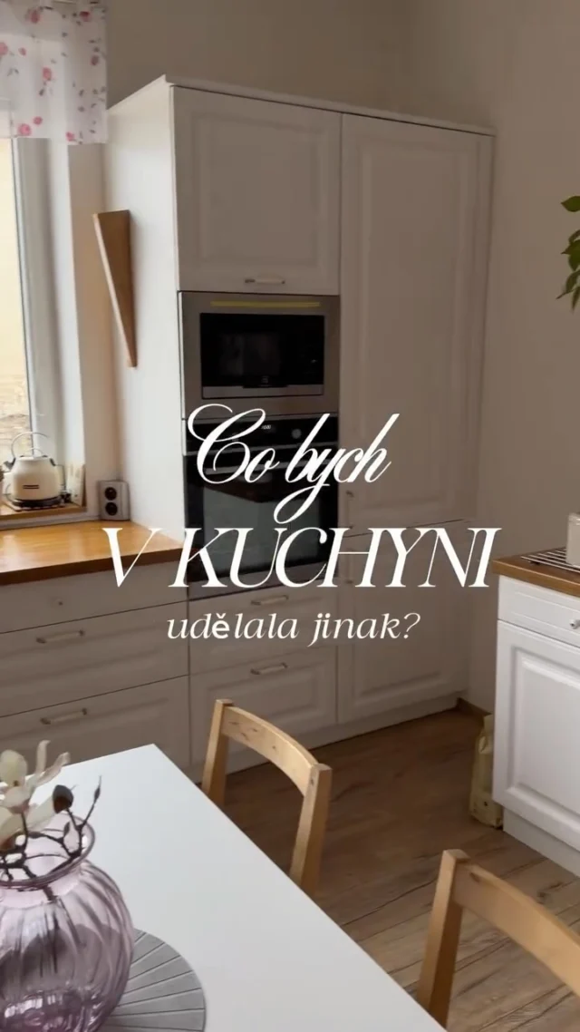 A co vy byste ve své kuchyni udělali jinak? 🌸 napište mi do komentáře 😊

#vikendovepeceni #blogvikendovepeceni #pecemevtomspolu #tipydokuchyne #mojekuchyne